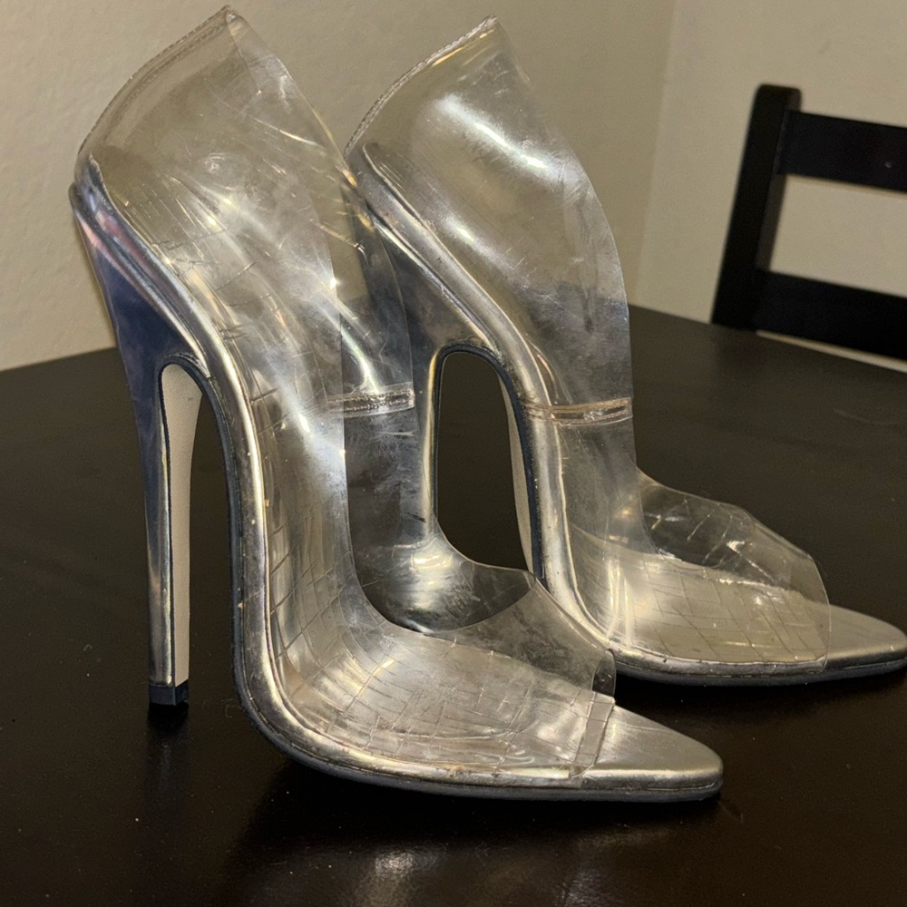 Custom size 12 Sorben heels Only worn indoors 6 inch no platform